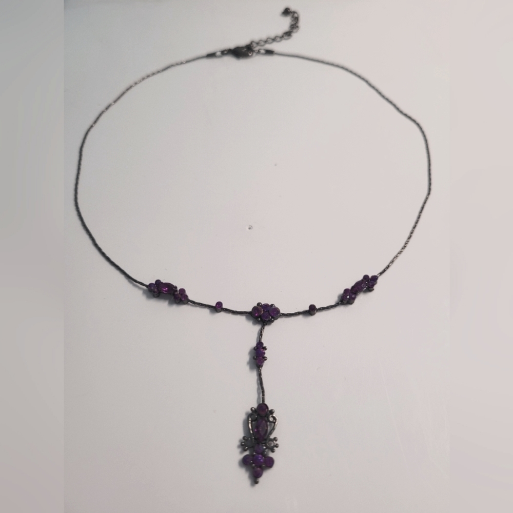 Y Dainy Necklace - Picture 2 of 5